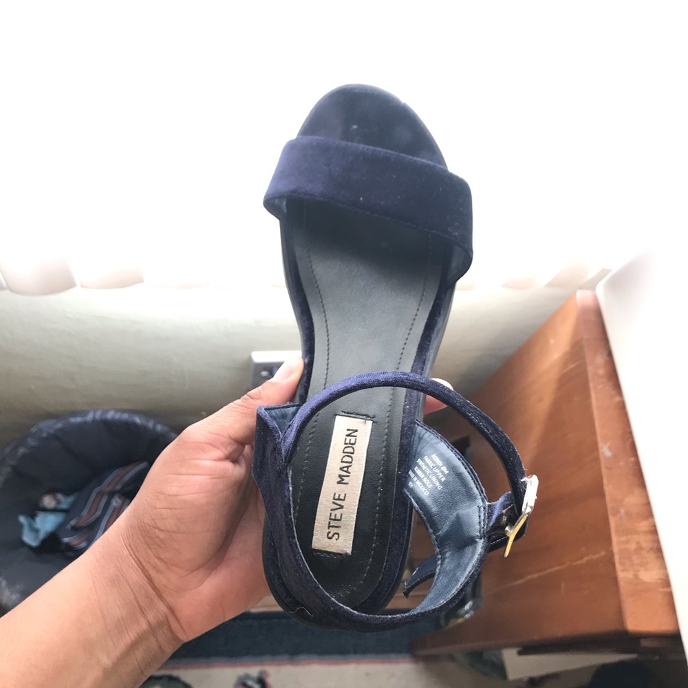 Velvet sandals - Picture 2 of 6